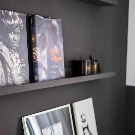 The Black House In Apartamento *