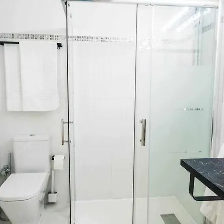 The Black House In アパート