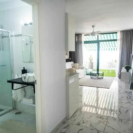 The Black House In Apartamento *