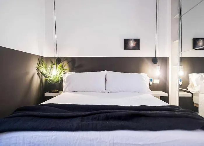 The Black House In * Адехе