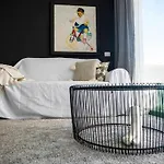 Daire The Black House In